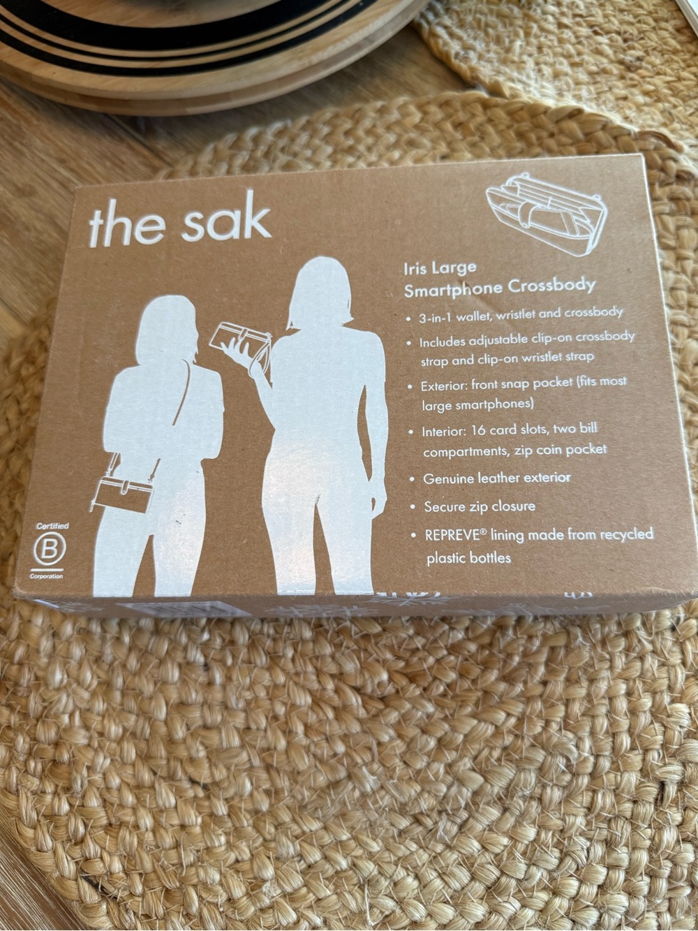 The Sak Brown smart phone Crossbody Wallet with Detachable Strap. - Picture 6 of 7